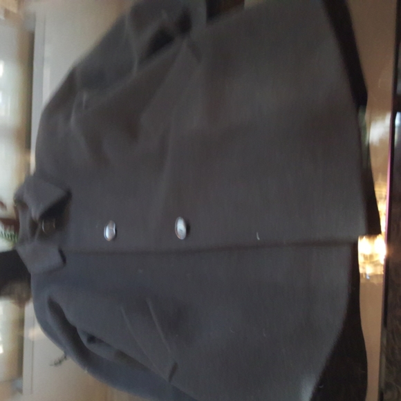 Jones NY ladies coat, 1XL, black 100% wool wool. Thigh length. - Picture 6 of 10